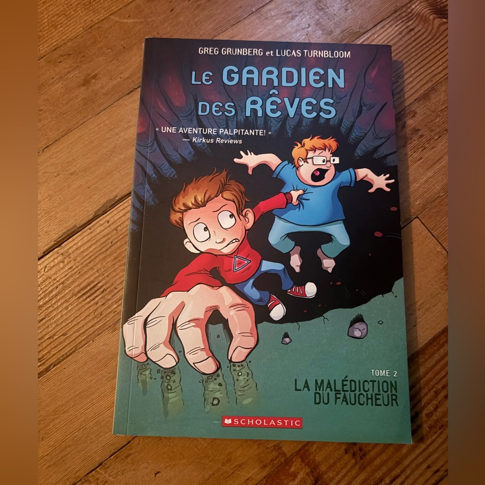 3/$20 Scholastic Le Gardien des Rêves Graphic Novel